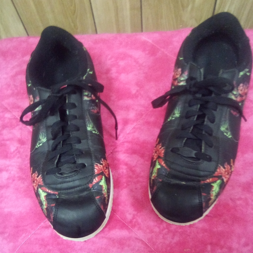 Men's Nike Cortez Basic Floral Pack Black Sneakers Size 10 Flowers